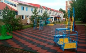 "Брусчатка" на детской площадке